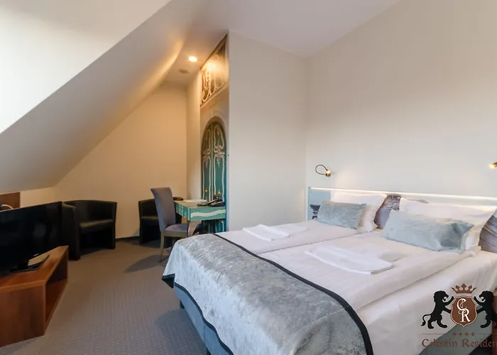 セレスティン レジデンス 4*