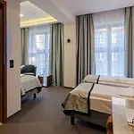 Celestin Aparthotel