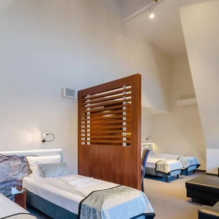 Celestin Apartmanhotel