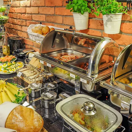 Celestin Aparthotel 4*