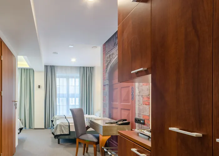 Celestin Aparthotel 4*