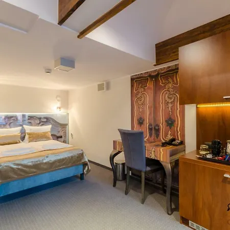 Hotel apartamentowy Celestin